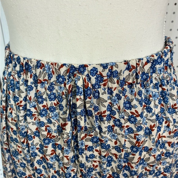 Indigo Rose Floral Blue Skirt. No size tag. Small/medium - Picture 2 of 4